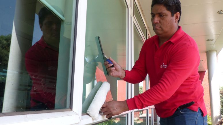 Las ventajas de la limpieza automatizada de paneles solares